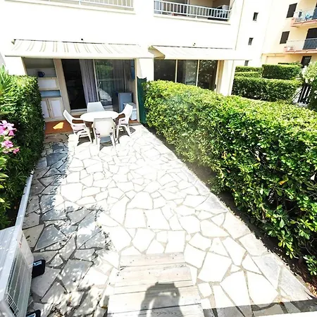 T2 Climatise A 30m De La Mer, Capacite 6 Pers - Fr-1-607-84 *