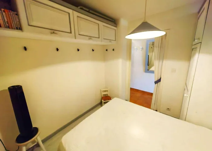 T2 Climatisé à 30m De La Mer, Capacité 6 Pers - Fr-1-607-84 * Agde