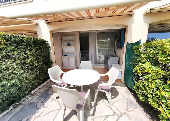 Apartment T2 Climatise A 30m De La Mer, Capacite 6 Pers - Fr-1-607-84 *