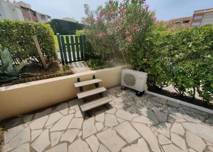 Appartamento T2 Climatisé à 30m De La Mer, Capacité 6 Pers - Fr-1-607-84 Agde